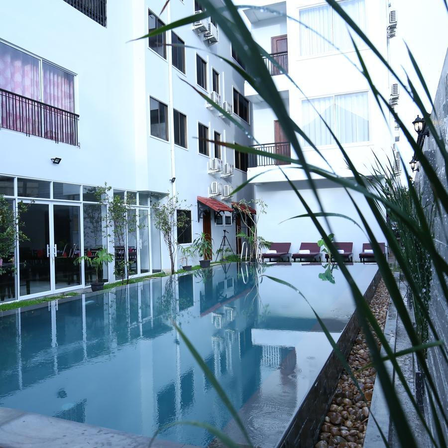 Holy Angkor Deluxe Hotel Siem Reap Exterior foto